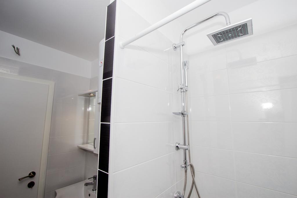 Apartments Nakic Шибеник Экстерьер фото