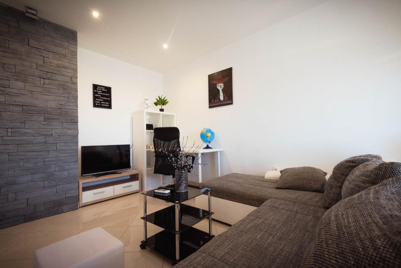 Apartments Nakic Шибеник Экстерьер фото